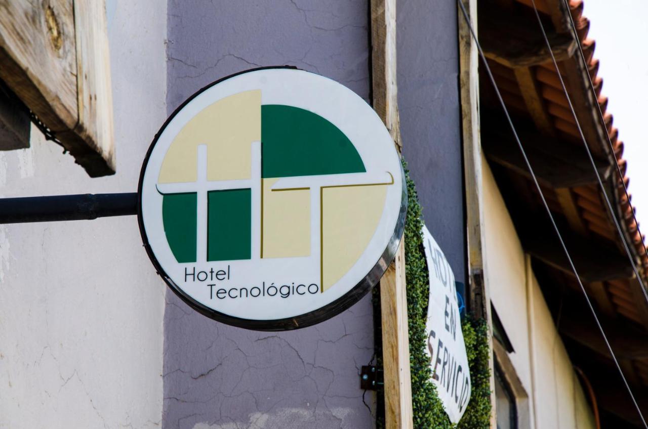 Hotel Tecnologico Querétaro Esterno foto